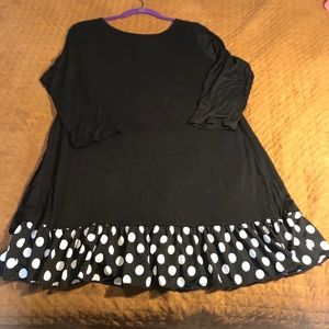 NWOT CELESTE TOP SIZE 1XL WOMEN BLACK TOP